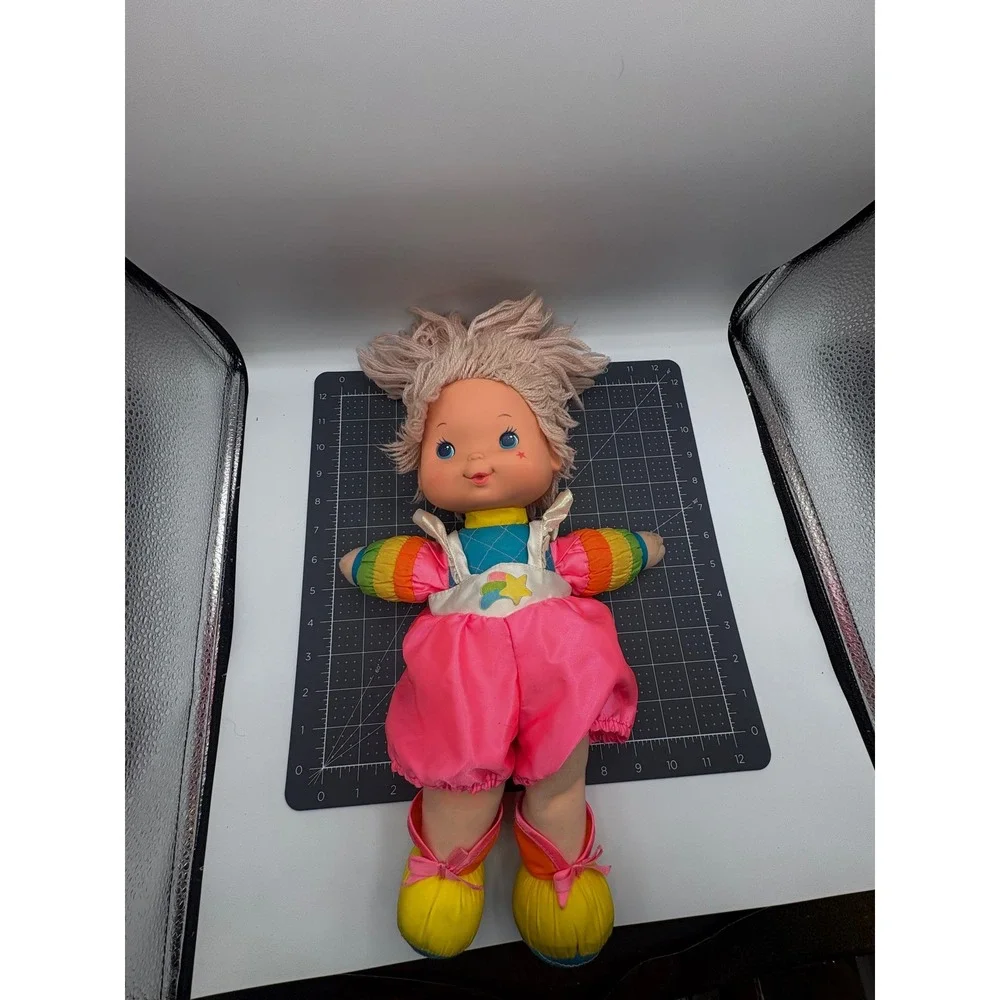 Vintage 1983 Rainbow Brite Doll Mattel Hallmark Pink Yarn Hair 15 Inch Toy